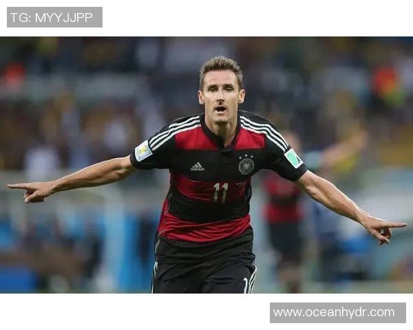 德国退役足球明星名单及其辉煌职业生涯回顾与成就分析